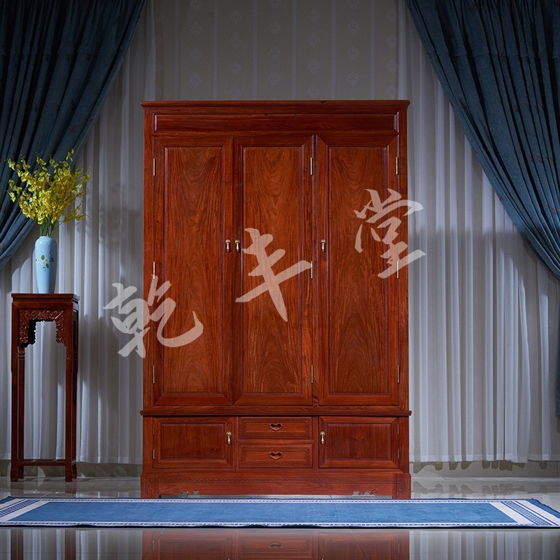 三门衣柜素面